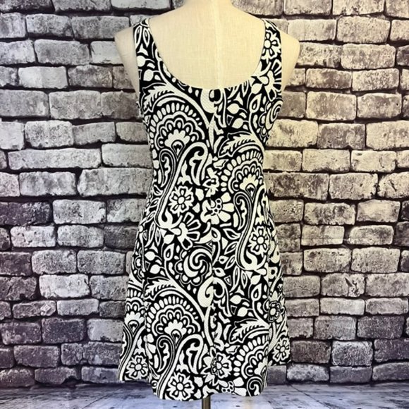Banana Republic Black & White Sleeveless Fully Lined Dress Size 4 - Picture 6 of 8